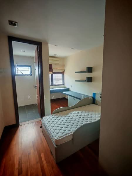 3-storey Terraced House for Rent in Taman Desa Green (Jelutong) - Kelvin Tan - Bedroom - PropertyGuru.com.my