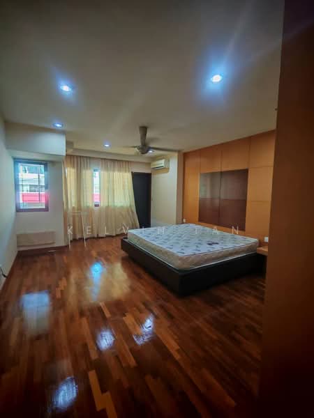 3-storey Terraced House for Rent in Taman Desa Green (Jelutong) - Kelvin Tan - Bedroom - PropertyGuru.com.my