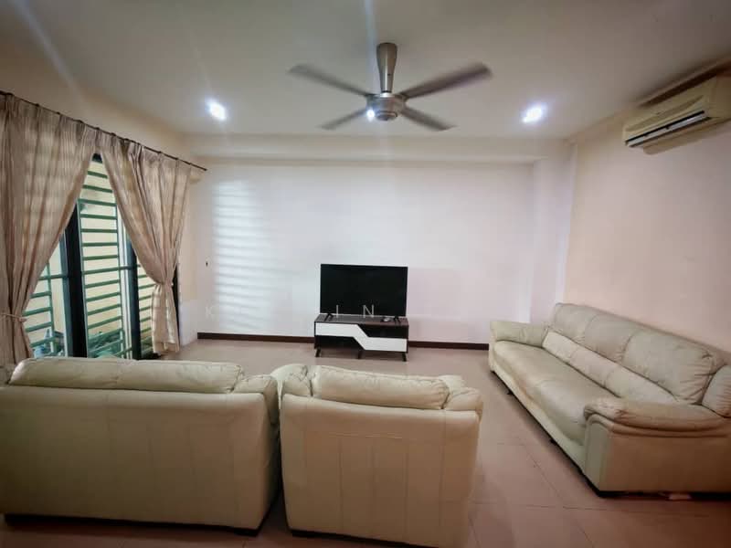 3-storey Terraced House for Rent in Taman Desa Green (Jelutong) - Kelvin Tan - Living Room - PropertyGuru.com.my