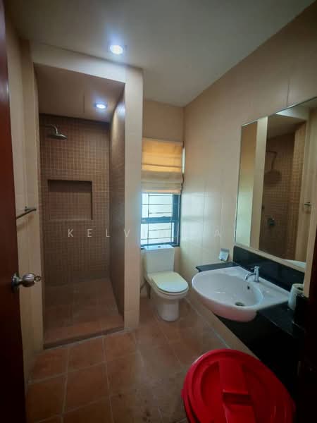 3-storey Terraced House for Rent in Taman Desa Green (Jelutong) - Kelvin Tan - Bathroom - PropertyGuru.com.my
