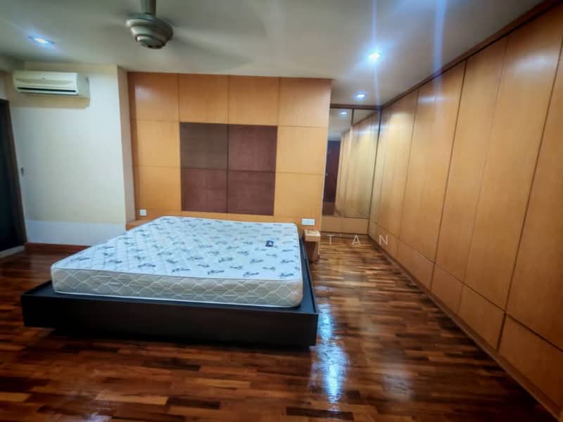 3-storey Terraced House for Rent in Taman Desa Green (Jelutong) - Kelvin Tan - Bedroom - PropertyGuru.com.my