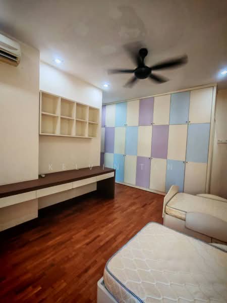 3-storey Terraced House for Rent in Taman Desa Green (Jelutong) - Kelvin Tan - Bedroom - PropertyGuru.com.my