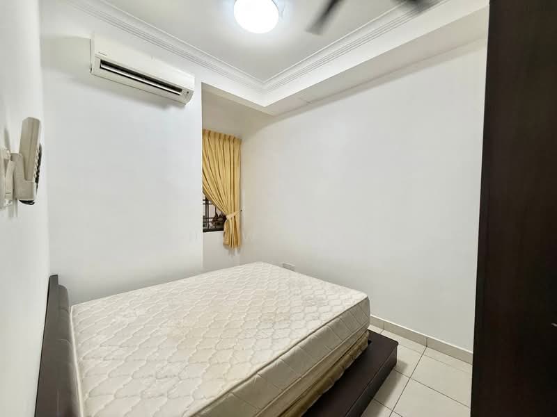 Rumah Teres 1.5 Tingkat untuk Dijual di Taman Daya (Johor Bahru) - Shawn Lim - Bedroom - PropertyGuru.com.my