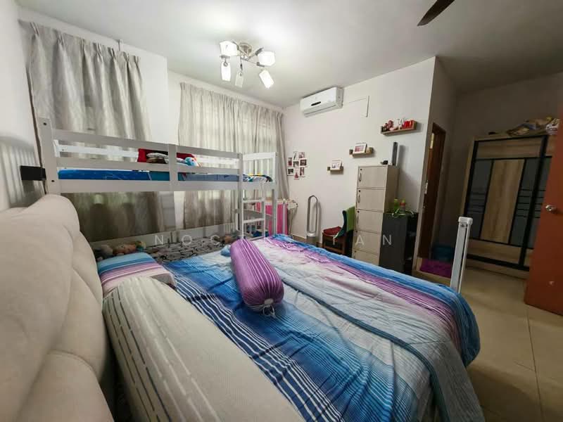 Rumah Teres 2 Tingkat untuk Dijual di Taman Bestari Indah (Ulu Tiram) - Noctis Tan - Bedroom - PropertyGuru.com.my