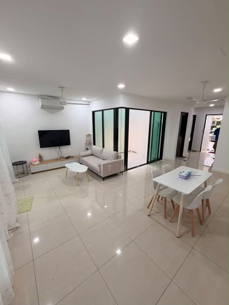 2-storey Terraced House for Rent in Leisure Farm (Gelang Patah) - Ms Tham - PropertyGuru.com.my