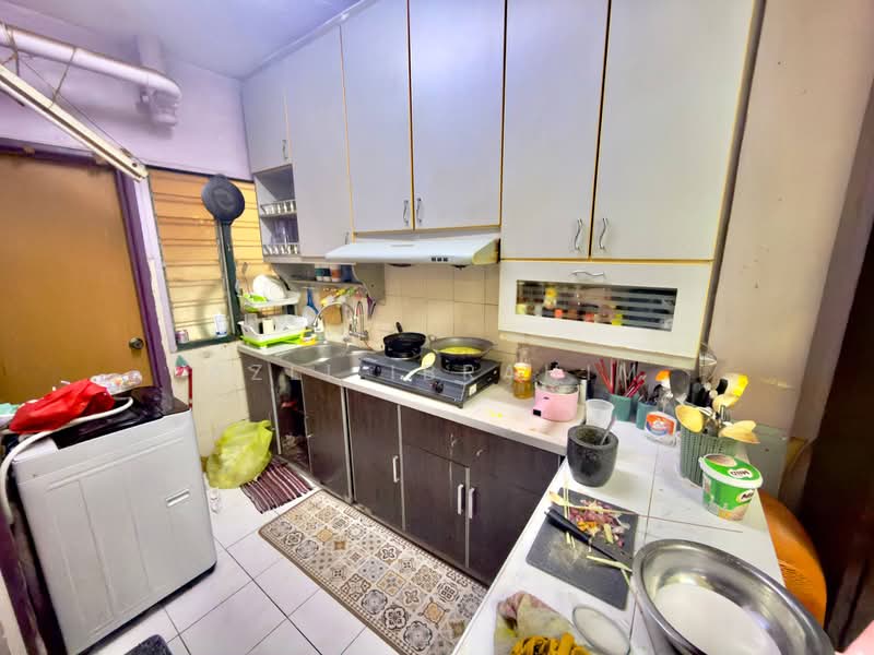 Pangsapuri untuk Dijual di Seri Jati - Azli Ibrahim - Kitchen - PropertyGuru.com.my