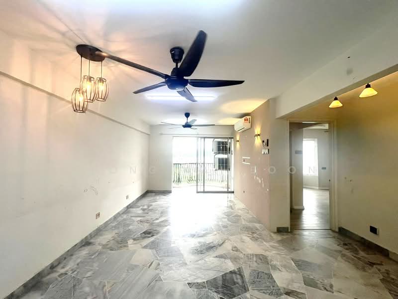 Pangsapuri untuk Dijual di Subang Ville Ehsan - Chong Kai Boon - Living Room - PropertyGuru.com.my