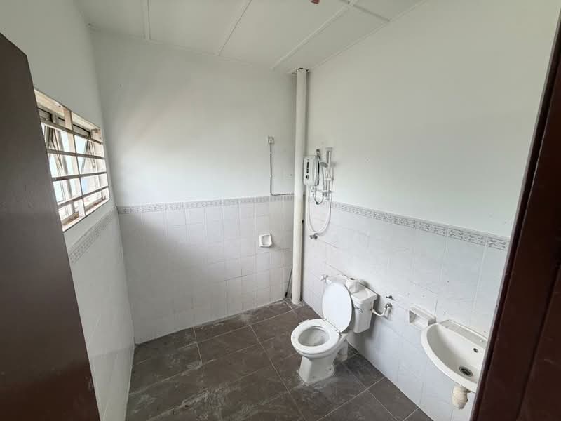 Bungalow for Sale in Rawang (Selangor) - Andy Yap - Bathroom - PropertyGuru.com.my