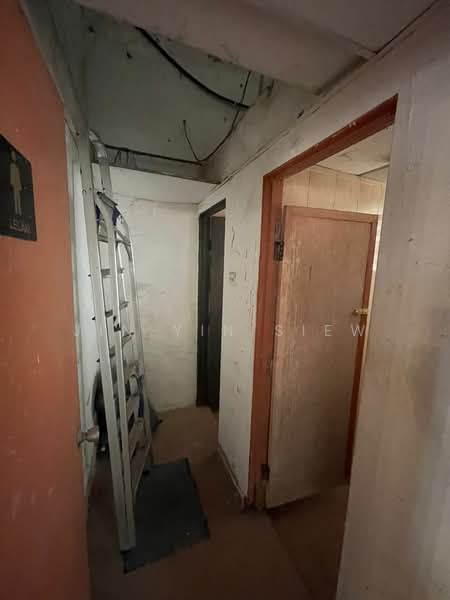 Factory for Rent in Nilai 3 (Nilai) - Jin Yin Siew - Corridor - PropertyGuru.com.my