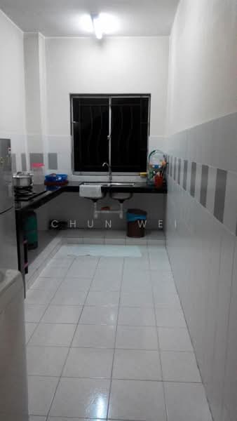 Townhouse for Sale in Batu Caves (Selangor) - Chun Wei - Kitchen - PropertyGuru.com.my