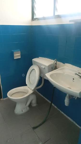 2-storey Terraced House for Sale in Bandar Kinrara Seksyen 1 (Bandar Kinrara) - Gordon Goh - Bathroom - PropertyGuru.com.my