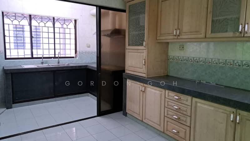 2-storey Terraced House for Sale in Bandar Kinrara Seksyen 1 (Bandar Kinrara) - Gordon Goh - Kitchen - PropertyGuru.com.my