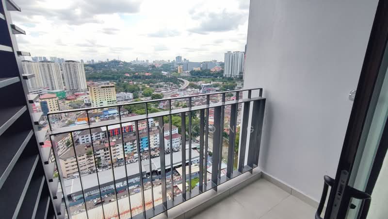 Servis Apartment untuk Disewa di The Pano - Ray Kong - Balcony - PropertyGuru.com.my