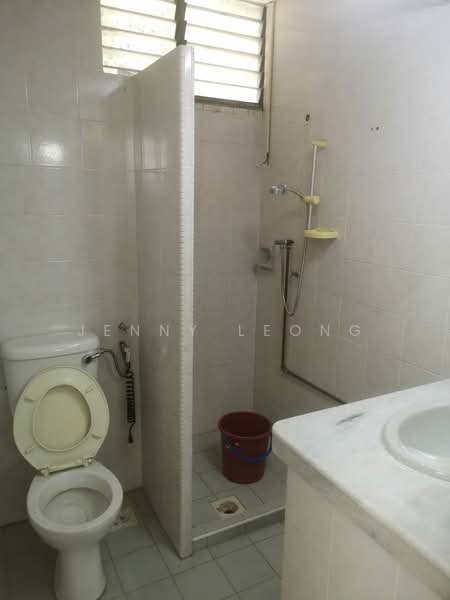 Kondominium untuk Disewa di Desa Palma - Jenny Leong - Bathroom - PropertyGuru.com.my