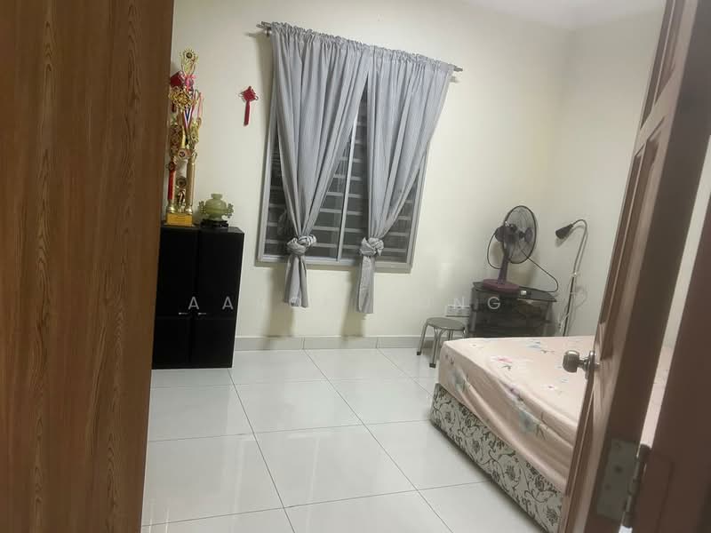 Rumah Teres 3 Tingkat untuk Dijual di Taman Bukit Permata (Selayang) - Aaron Yong - Bedroom - PropertyGuru.com.my