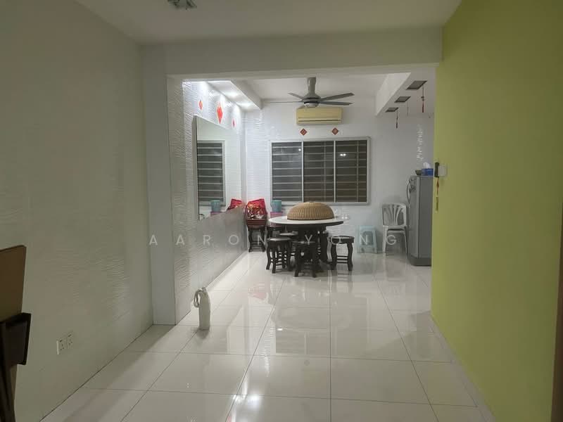 Rumah Teres 3 Tingkat untuk Dijual di Taman Bukit Permata (Selayang) - Aaron Yong - Dining Room - PropertyGuru.com.my