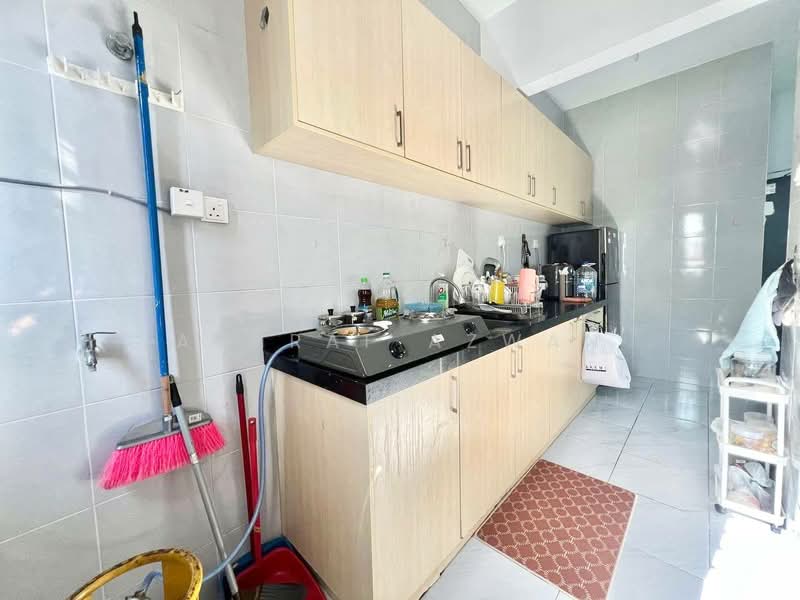 Pangsapuri untuk Dijual di Putra Impian - Ashraf Azwan - Kitchen - PropertyGuru.com.my