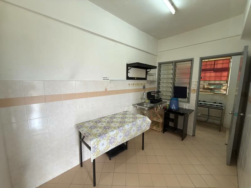 Condominium for Sale at Sri Hijau - Ashraf Azwan - Kitchen - PropertyGuru.com.my