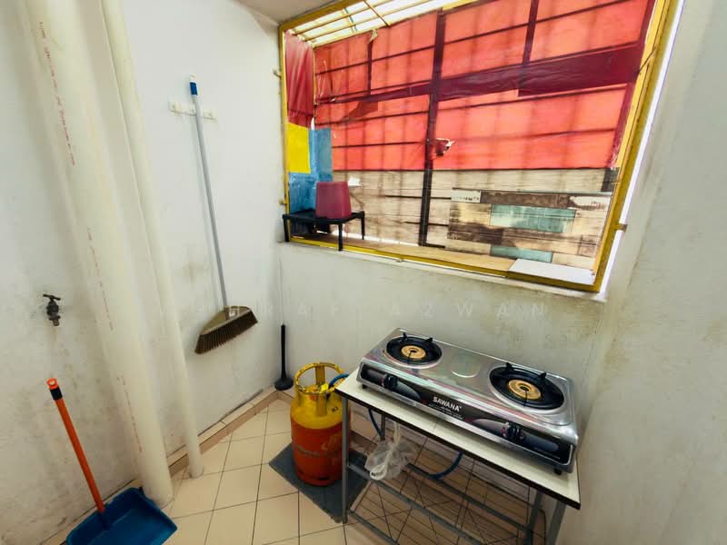 Condominium for Sale at Sri Hijau - Ashraf Azwan - Kitchen - PropertyGuru.com.my
