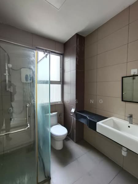 3-storey Terraced House for Rent in Taman Subang Mas (Subang Jaya) - Carlos Ng - Bathroom - PropertyGuru.com.my