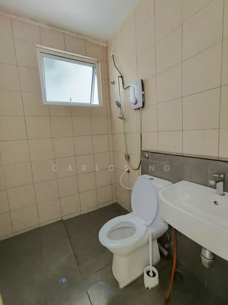3-storey Terraced House for Rent in Taman Subang Mas (Subang Jaya) - Carlos Ng - Bathroom - PropertyGuru.com.my