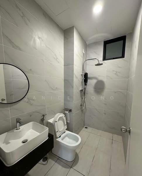 Servis Apartment untuk Disewa di Space Residency - Janice Yong - Bathroom - PropertyGuru.com.my