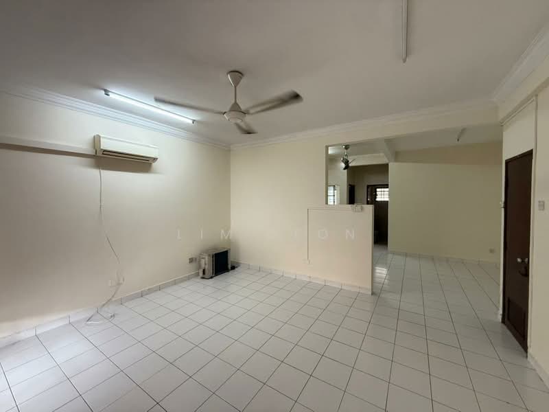 2-storey Terraced House for Rent in Bandar Botanic (Klang) - Lim Jeon - Living Room - PropertyGuru.com.my