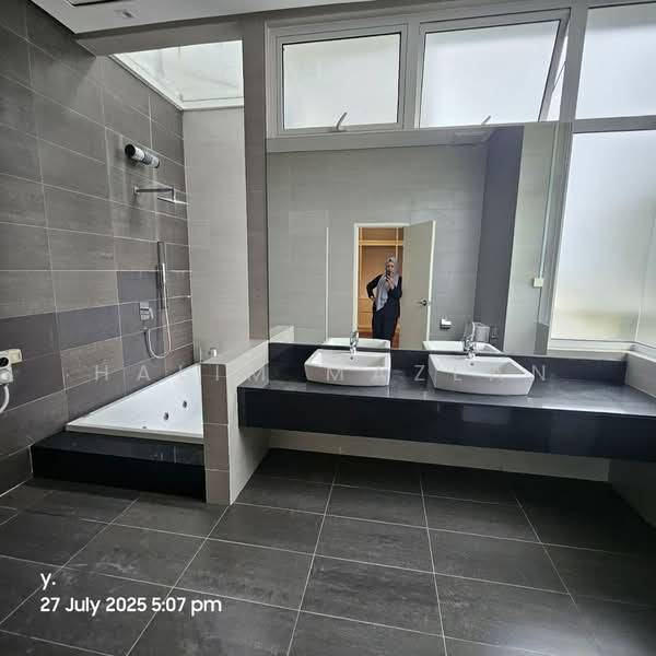 Bungalow for Rent in Ampang Jaya (Ampang) - Halim Mazlan - Bathroom - PropertyGuru.com.my
