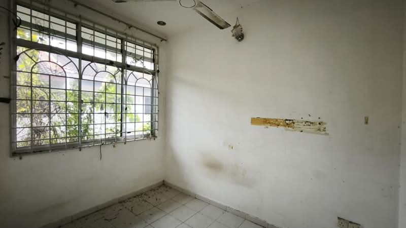 1-storey Terraced House for Sale in Taman Angkasa Nuri (Durian Tunggal) - BL Bong - PropertyGuru.com.my
