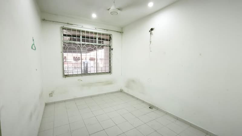 1-storey Terraced House for Sale in Taman Angkasa Nuri (Durian Tunggal) - BL Bong - PropertyGuru.com.my