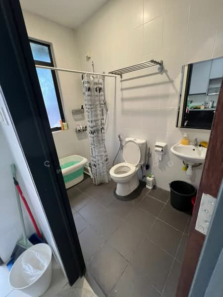 Terraced House for Sale in Kajang East (Semenyih) - Chris Choo - Bathroom - PropertyGuru.com.my