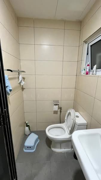 Condominium for Rent at The Holmes 1 - Alex Yip - Bathroom - PropertyGuru.com.my