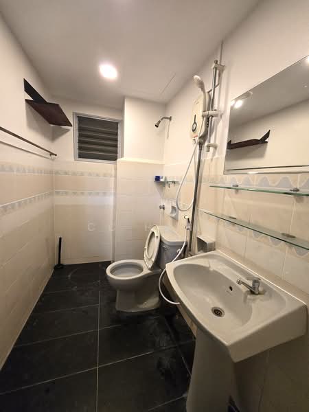 Condominium for Rent at Bukit Pandan Kondominium 2 - CC Hong - Bathroom - PropertyGuru.com.my
