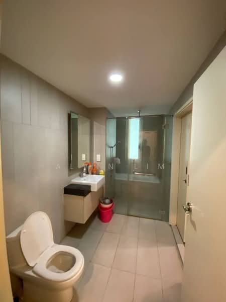 Servis Apartment untuk Disewa di Afiniti Residences - Alvin Lim - Bathroom - PropertyGuru.com.my