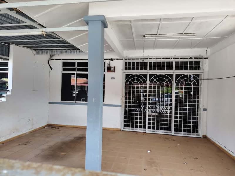 Rumah Teres 1 Tingkat untuk Dijual di Taman Angkasa Nuri (Durian Tunggal) - CHIN FN - Exterior - PropertyGuru.com.my