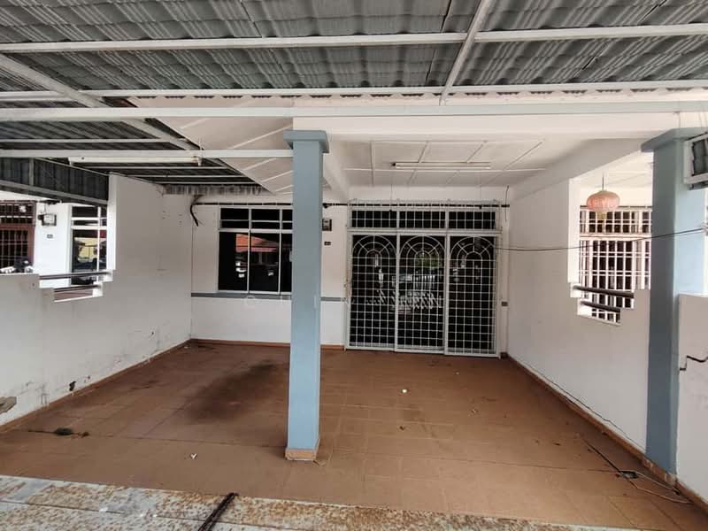 Rumah Teres 1 Tingkat untuk Dijual di Taman Angkasa Nuri (Durian Tunggal) - CHIN FN - Exterior - PropertyGuru.com.my