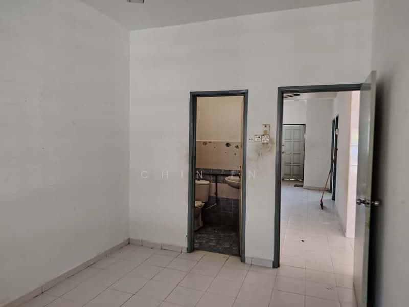 Rumah Teres 1 Tingkat untuk Dijual di Taman Angkasa Nuri (Durian Tunggal) - CHIN FN - Interior - PropertyGuru.com.my
