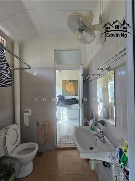 Terraced House for Sale in Batu Maung (Penang) - Edwin Ng - Bathroom - PropertyGuru.com.my