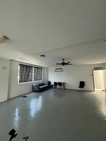 Pejabat untuk Disewa di Cyber 12 (Cyberjaya) - CK Tong - Living Room - PropertyGuru.com.my