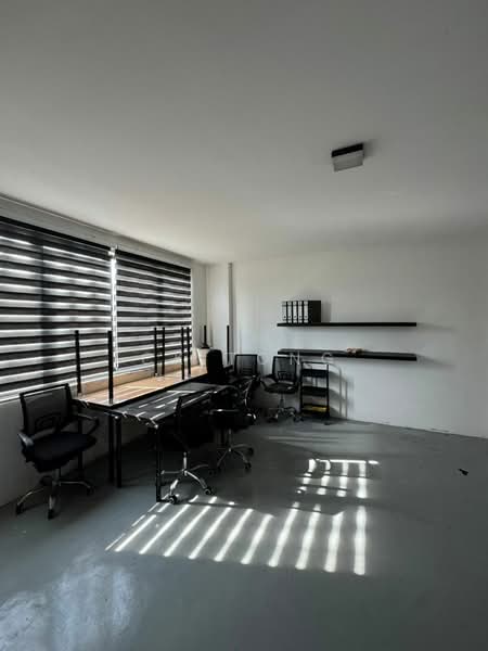 Pejabat untuk Disewa di Cyber 12 (Cyberjaya) - CK Tong - Interior - PropertyGuru.com.my