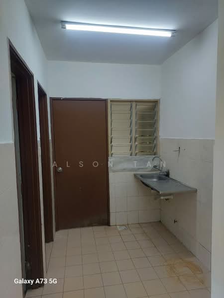 Rumah Flat untuk Disewa di Seroja - Alson Tan - Kitchen - PropertyGuru.com.my