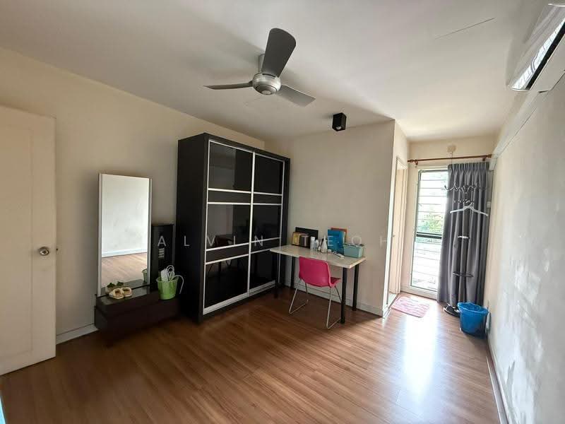 Rumah Teres 3-Tingkat untuk Dijual di Sutera Damansara (Damansara Damai) - Alvin Teoh - Bedroom - PropertyGuru.com.my
