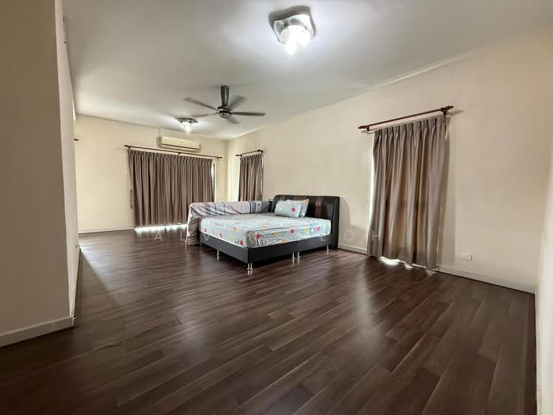 Rumah Teres 3-Tingkat untuk Dijual di Sutera Damansara (Damansara Damai) - Alvin Teoh - Bedroom - PropertyGuru.com.my