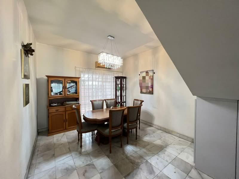 Rumah Bandar untuk Dijual di Petaling Jaya (Selangor) - Kiing TW - Dining Room - PropertyGuru.com.my