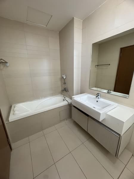 Condominium for Rent at Sri Putramas III / Royal Regent - Max Lim - Bathroom - PropertyGuru.com.my