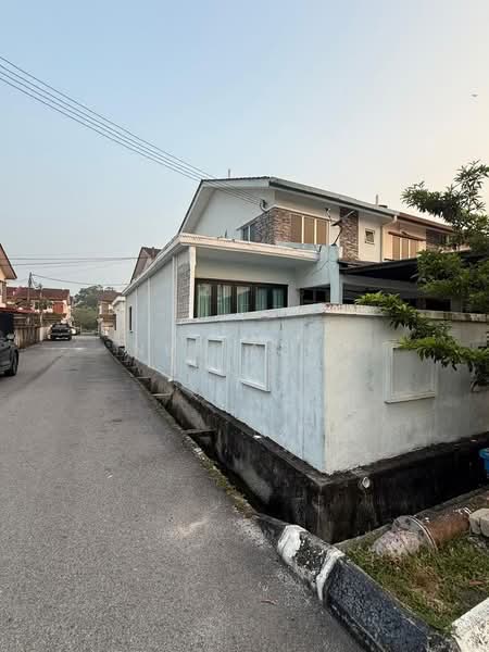 2-storey Terraced House for Sale in Kampung Perepat (Kapar) - Nur Alia Omar - Exterior - PropertyGuru.com.my