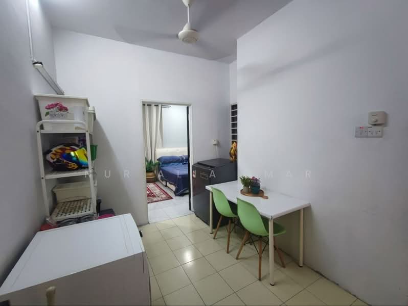 2-storey Terraced House for Sale in Kampung Perepat (Kapar) - Nur Alia Omar - Bedroom - PropertyGuru.com.my