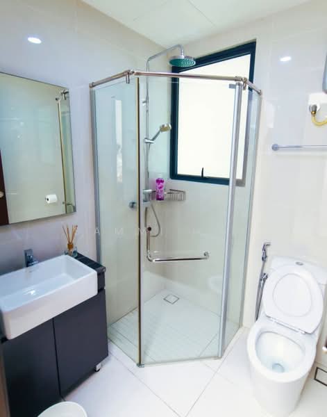 Condominium for Rent at Kings Bay @ Country Garden Danga Bay - Sammi Hoo - PropertyGuru.com.my