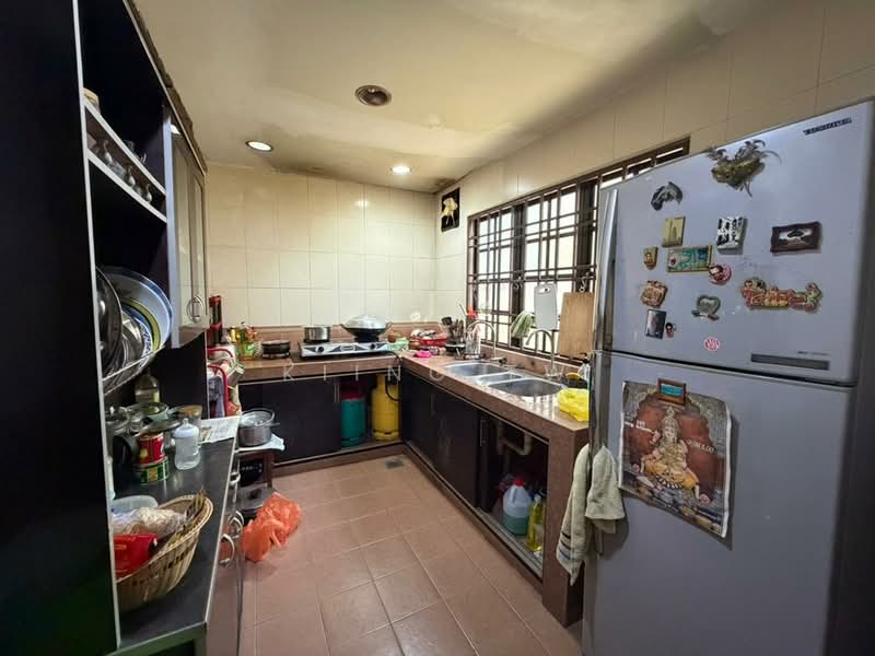 Rumah Teres 2-Tingkat untuk Dijual di Bandar Sri Damansara (Selangor) - Kiing TW - Kitchen - PropertyGuru.com.my