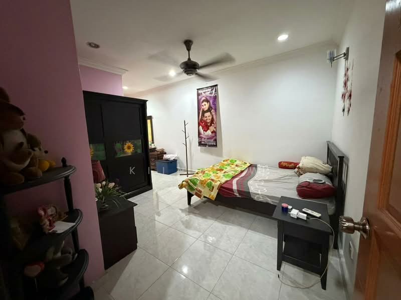 Rumah Teres 2-Tingkat untuk Dijual di Bandar Sri Damansara (Selangor) - Kiing TW - Bedroom - PropertyGuru.com.my